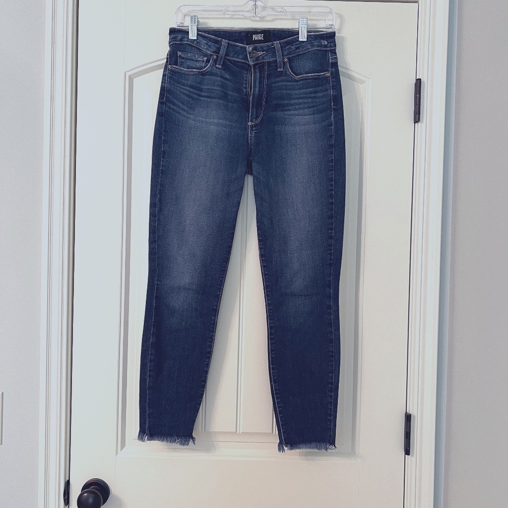Paige premium denim. Hoxton Ankle with raw hem.  Size28.